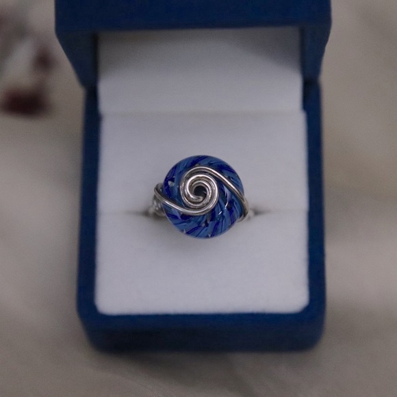 Unique Sterling Silver Swirled Blue Art Glass Ring - Size 6.5 - Picture 7 of 11